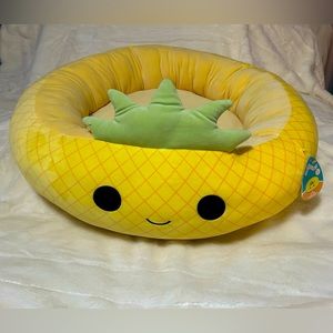 NWT Squishmallows Xtra Large 30” Maui the Pineapple Pet Bed